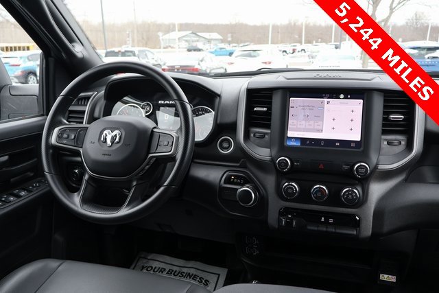Used 2024 RAM 2500 Tradesman w/ Chrome Appearance Group image 13