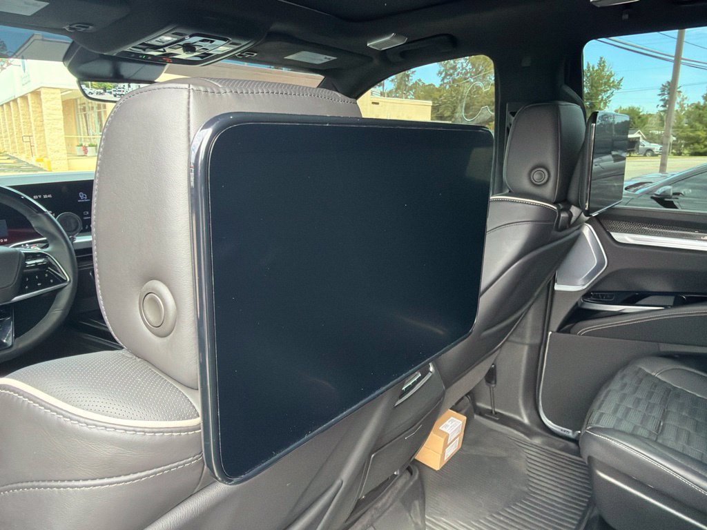 Used 2026 Cadillac Escalade V w/ LPO, ONYX Package AWD/4WD image 20