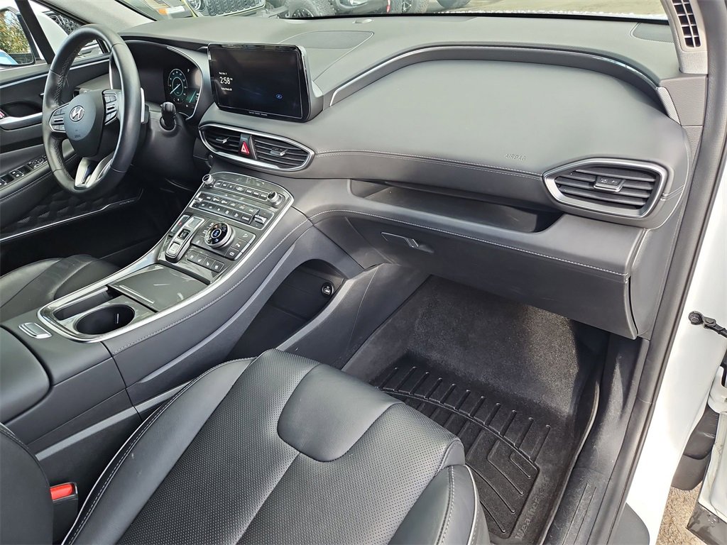 Used 2022 Hyundai Santa Fe Limited w/ Cargo Package image 17