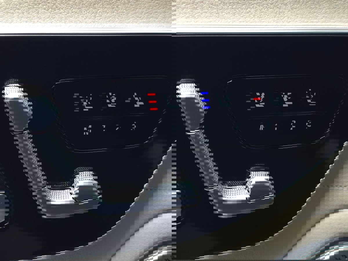 Used 2023 Mercedes-Benz EQS 580 4MATIC Sedan image 29