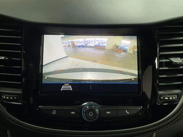 Used 2020 Chevrolet Trax LT w/ LT Convenience Package image 17