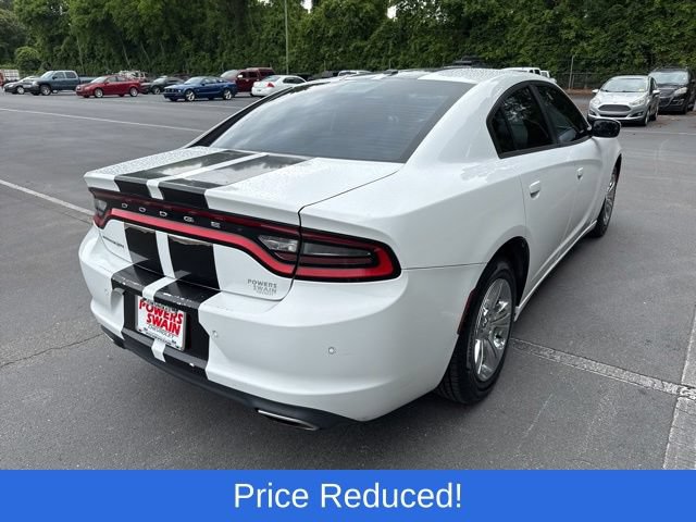 Used 2015 Dodge Charger SE RWD image 5