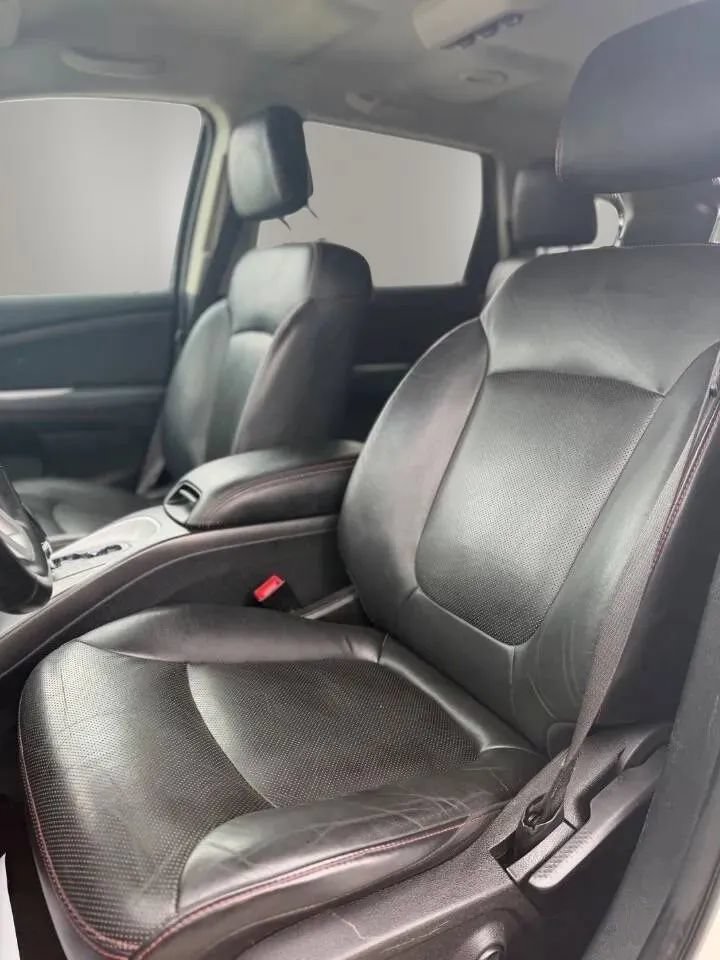 Used 2019 Dodge Journey GT AWD/4WD image 12