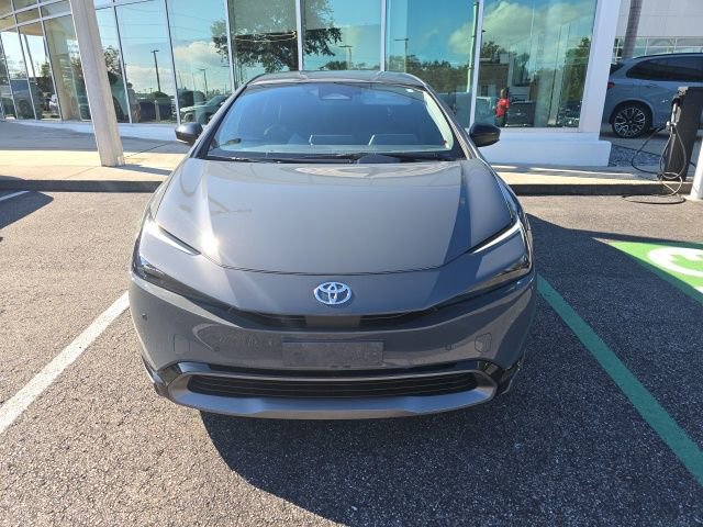 Used 2024 Toyota Prius XLE image 2