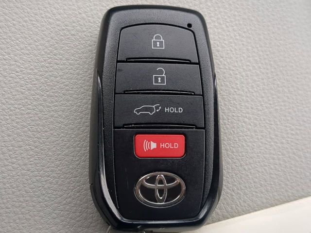 Used 2024 Toyota Grand Highlander Platinum image 29