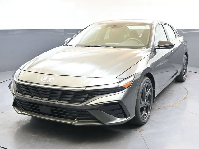 Used 2026 Hyundai Elantra SEL Sport Premium w/ Cargo Package