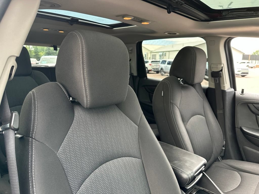 Used 2016 Chevrolet Traverse LT w/ True North Edition FWD image 33