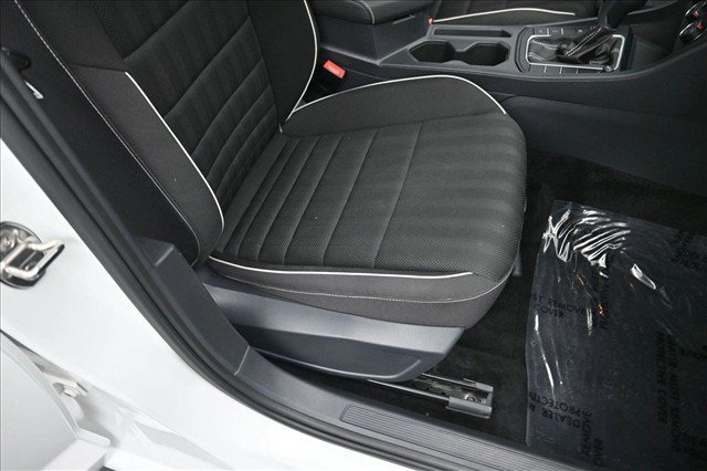 Used 2024 Volkswagen Jetta Sport FWD image 30