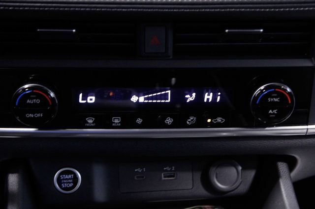 Used 2023 Nissan Rogue SV image 27