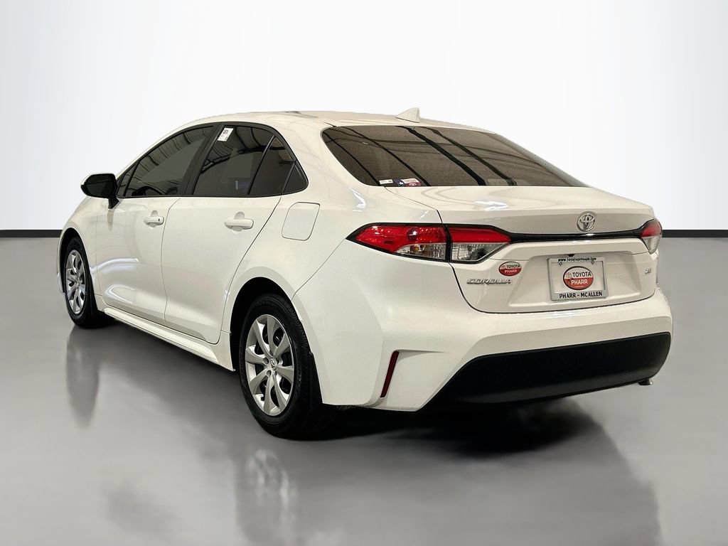 Used 2025 Toyota Corolla LE FWD image 6