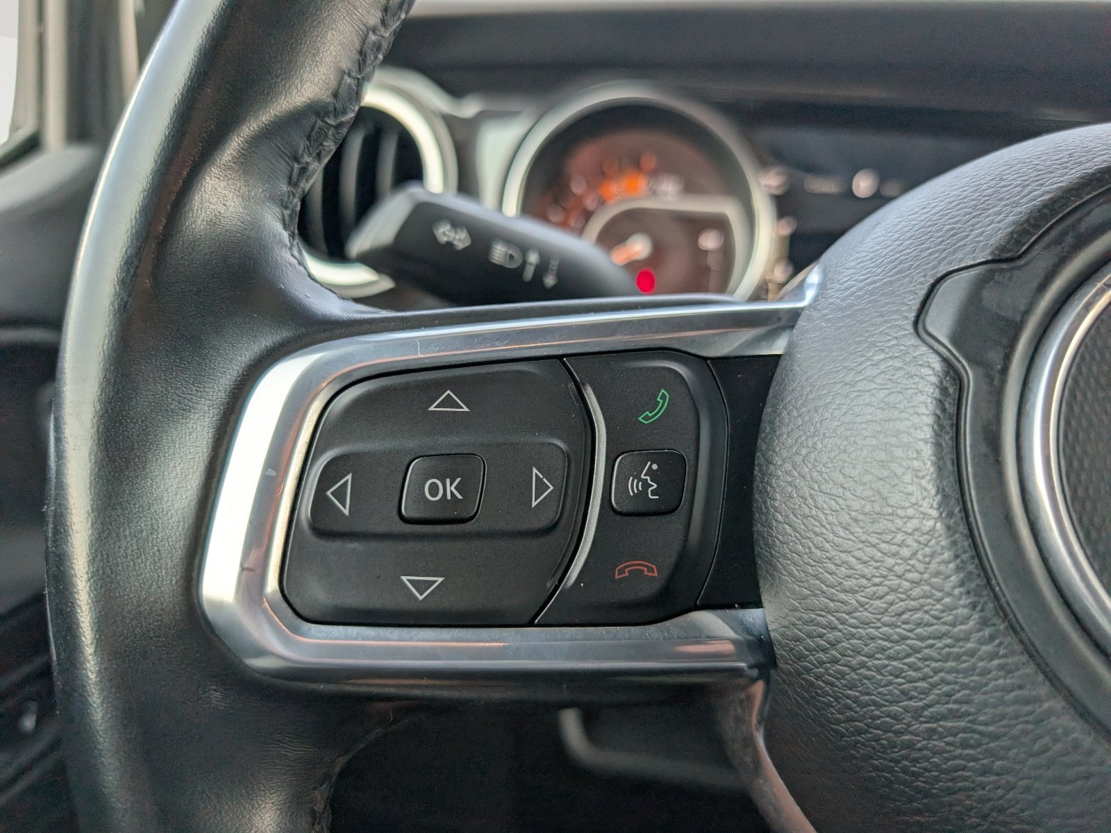 Used 2020 Jeep Wrangler Unlimited Sahara AWD/4WD image 22