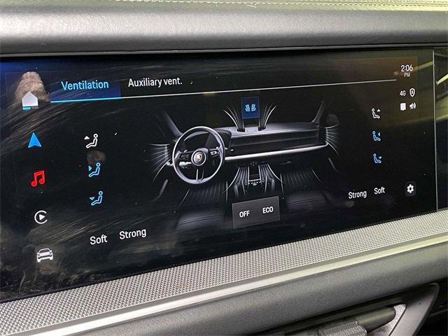 Certified 2024 Porsche Cayenne image 30