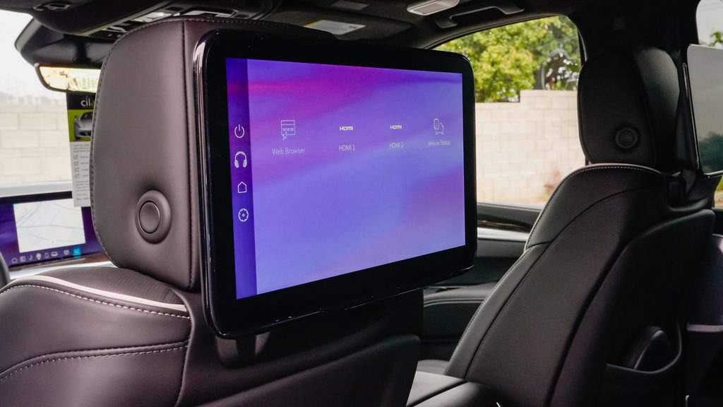 New 2026 Cadillac Escalade ESV Platinum Sport AWD/4WD image 11
