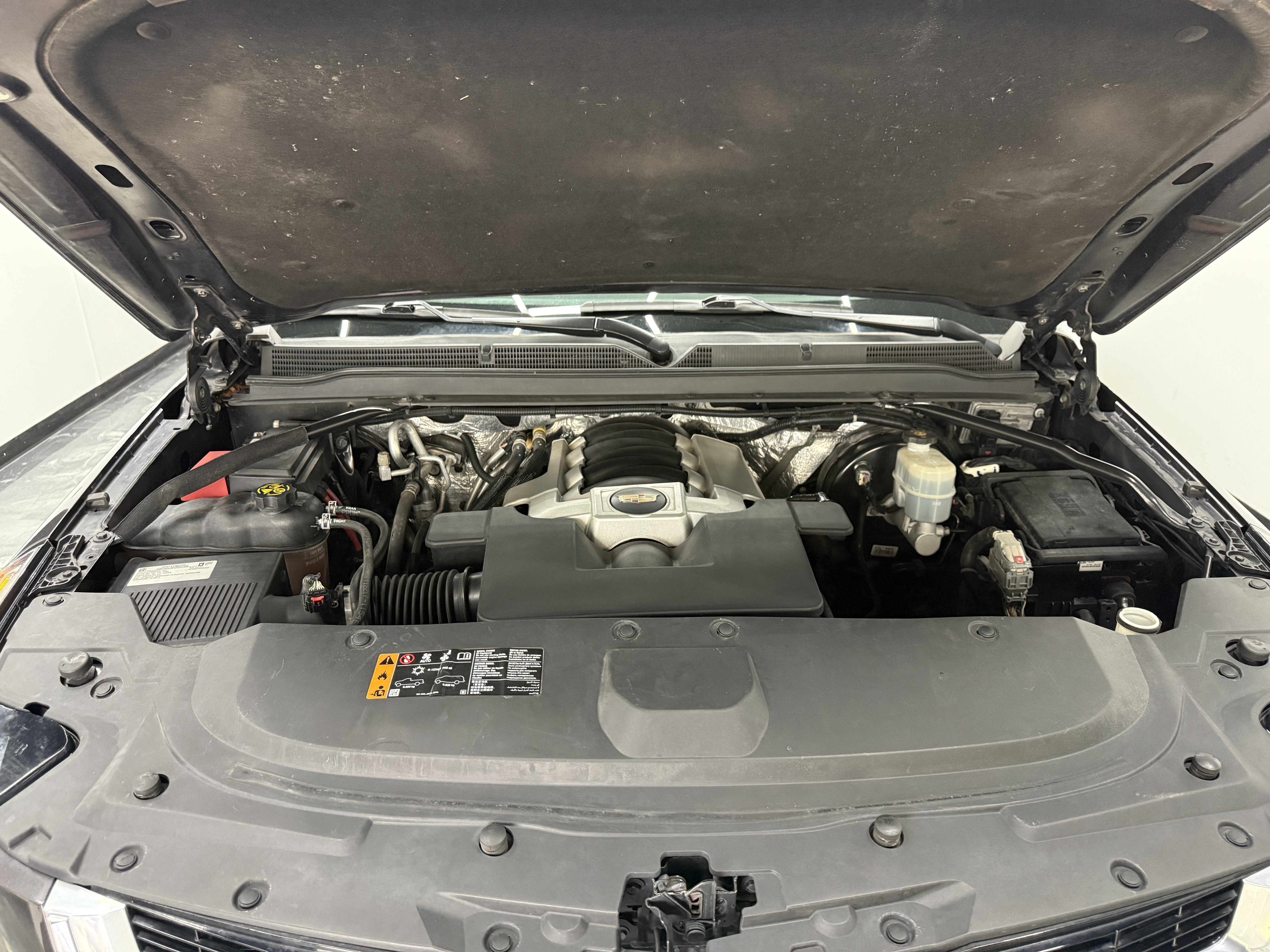 Used 2018 Cadillac Escalade Luxury image 35