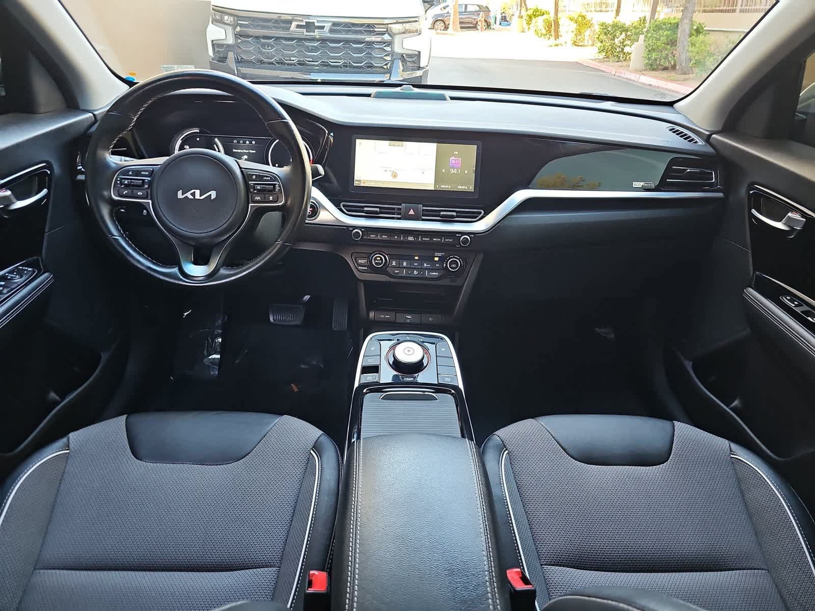 Used 2022 Kia Niro EX FWD image 14