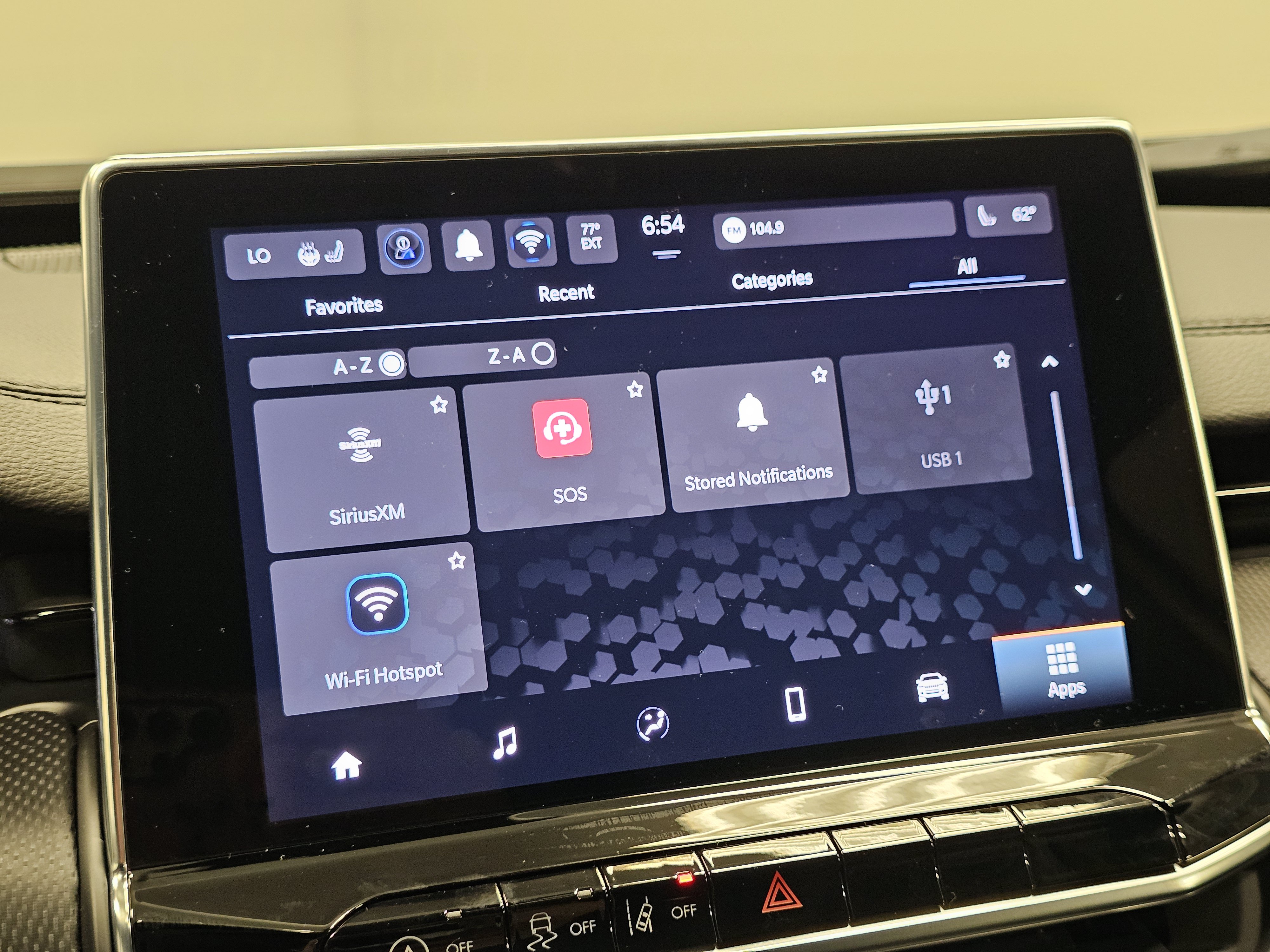 New 2025 Jeep Compass Latitude w/ Sun & Sound Group AWD/4WD image 32