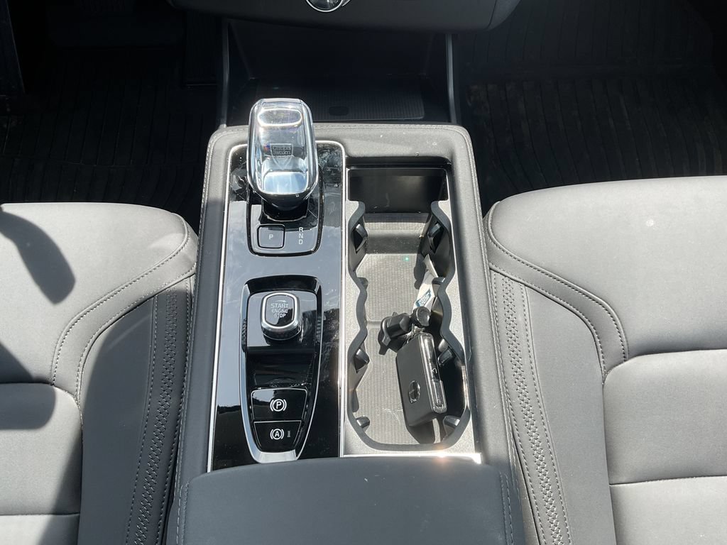 New 2026 Volvo XC90 B6 Plus w/ Protection Package AWD/4WD image 24