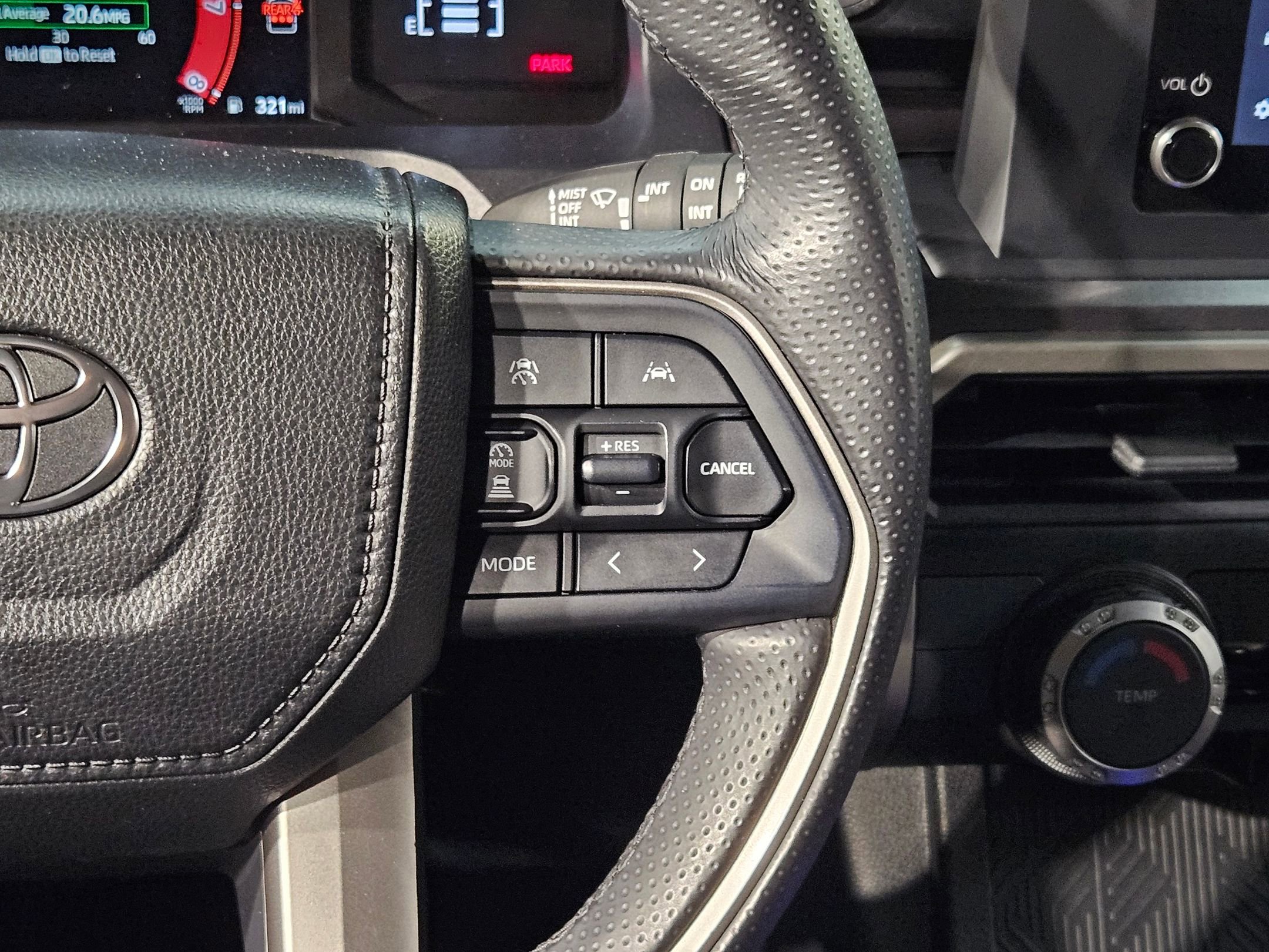 Certified 2025 Toyota 4Runner SR5 AWD/4WD image 28