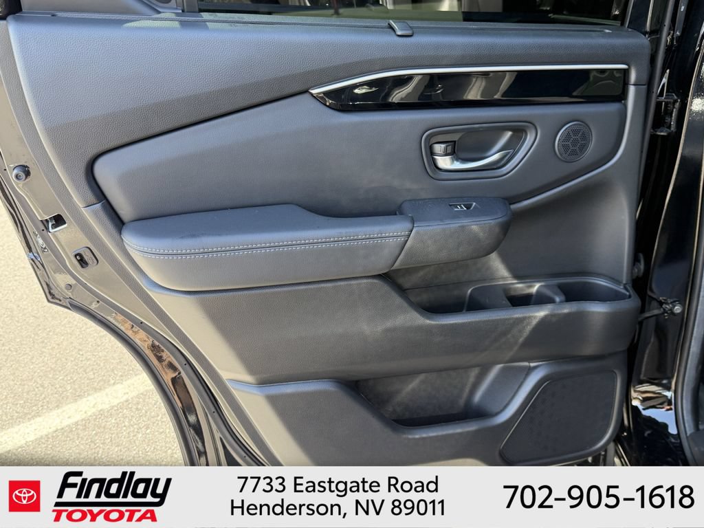 Used 2025 Honda Pilot Touring image 19