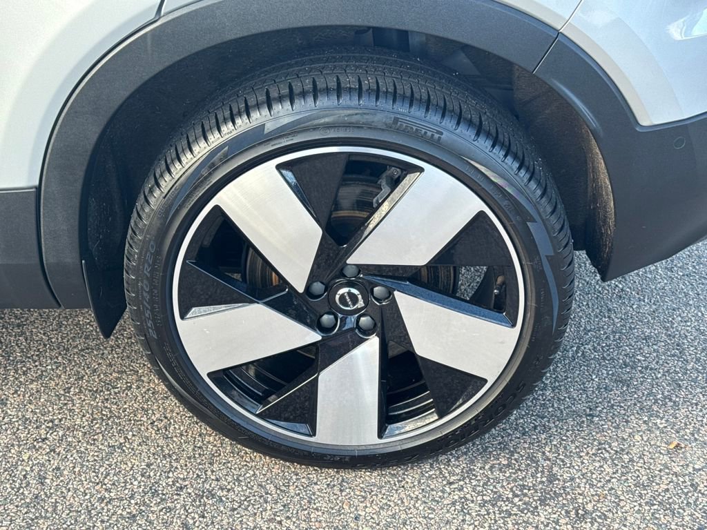 Used 2023 Volvo C40 P8 Recharge Ultimate w/ Protection Package Premier image 38