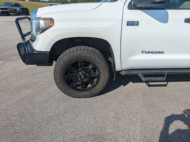 Used 2021 Toyota Tundra SR5 w/ SR5 Leather Package AWD/4WD image 27