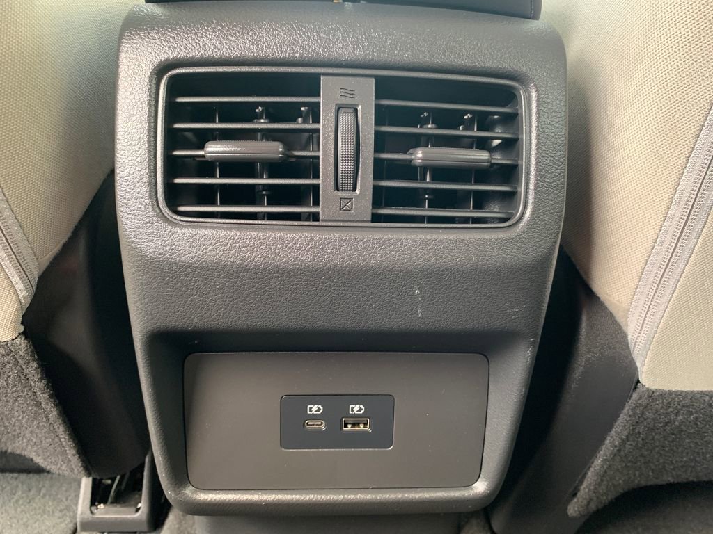 Used 2022 Nissan Rogue SV FWD image 10