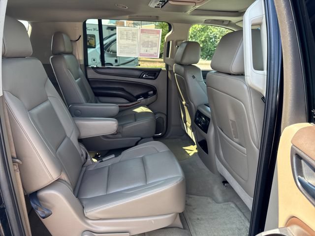 Used 2016 Chevrolet Suburban LTZ AWD/4WD image 31