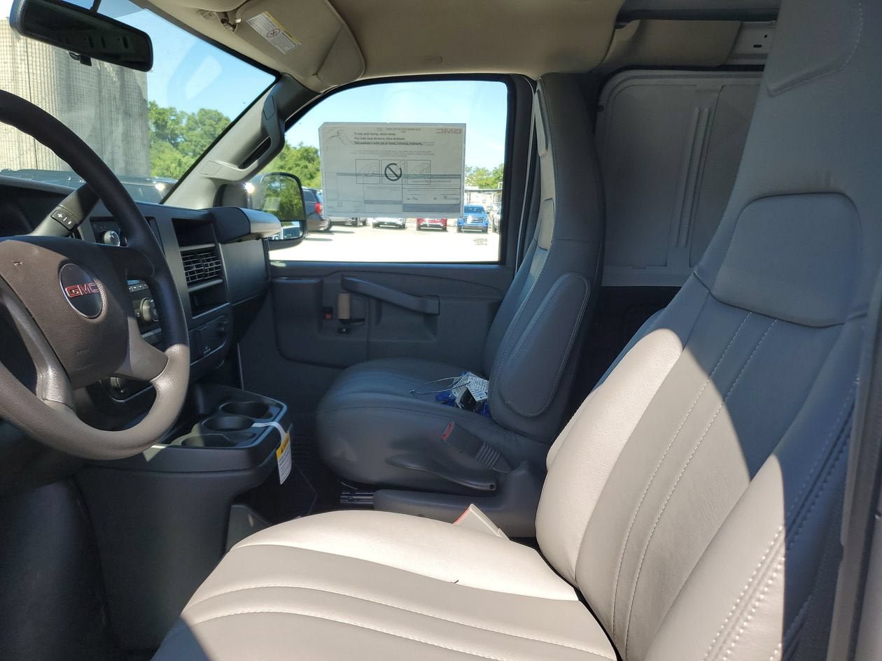 New 2026 GMC Savana 2500 Extended RWD image 18