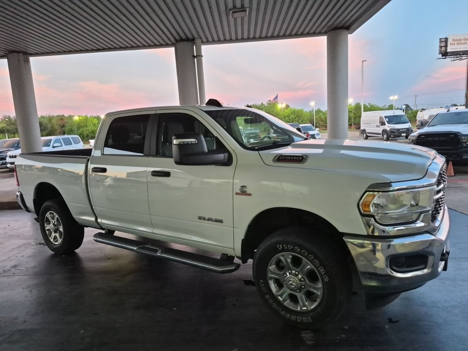 Used 2024 RAM 2500 Big Horn AWD/4WD image 4