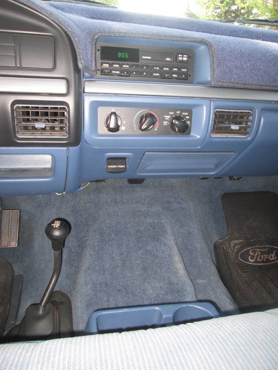 Used 1995 Ford F250 4x4 Regular Cab image 23