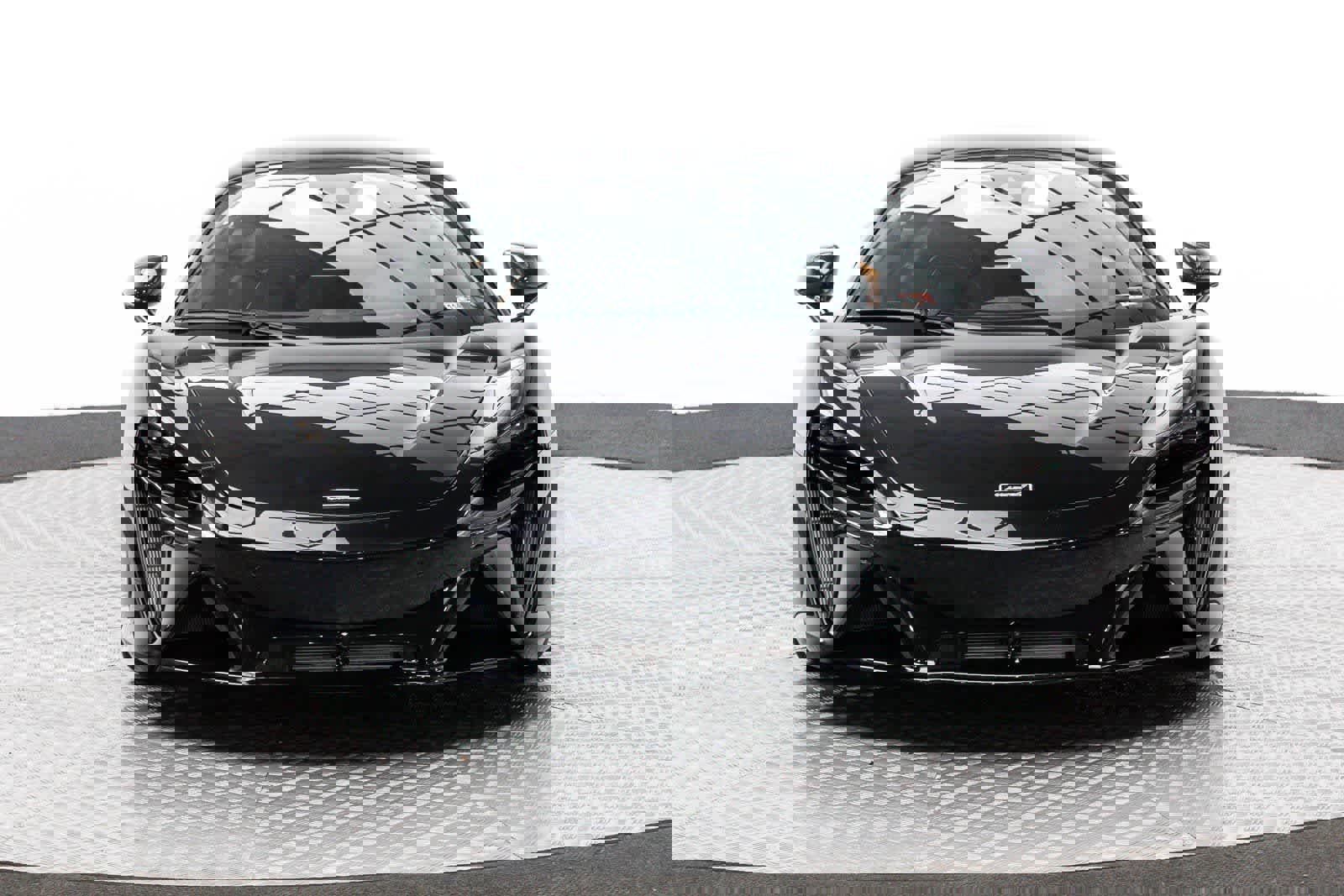 Used 2023 McLaren Artura image 6