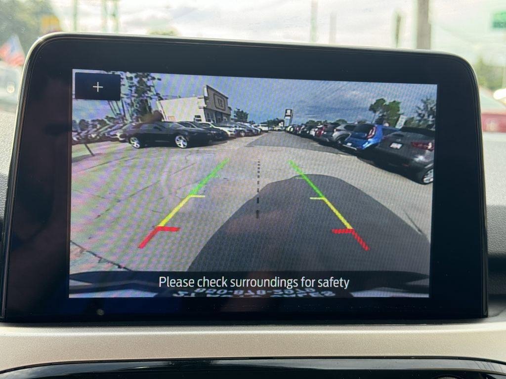 Used 2020 Ford Escape SE image 16