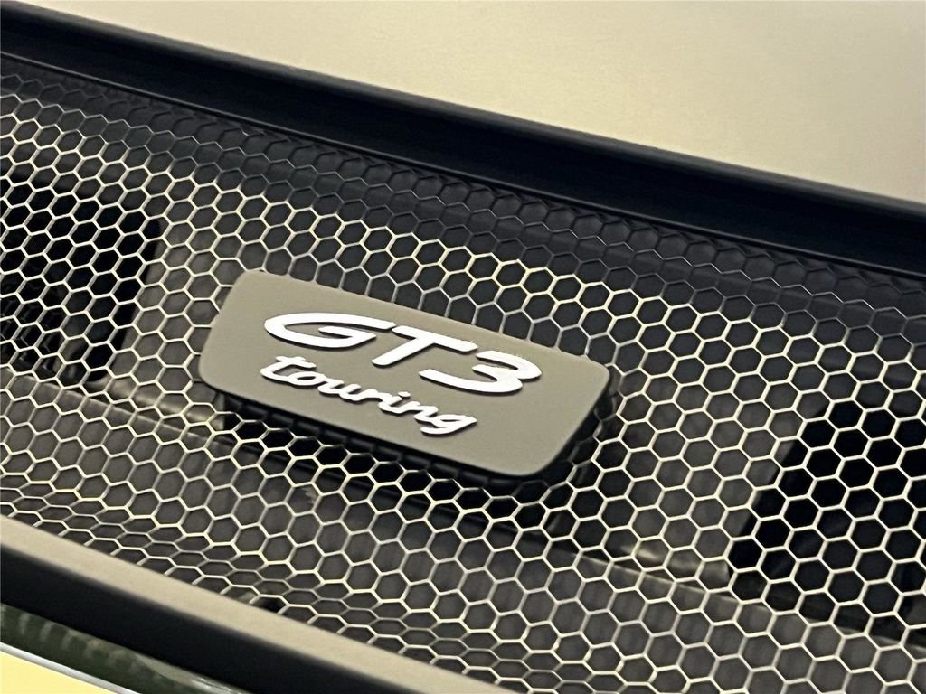 Certified 2026 Porsche 911 GT3 w/ Chrono Package RWD image 24