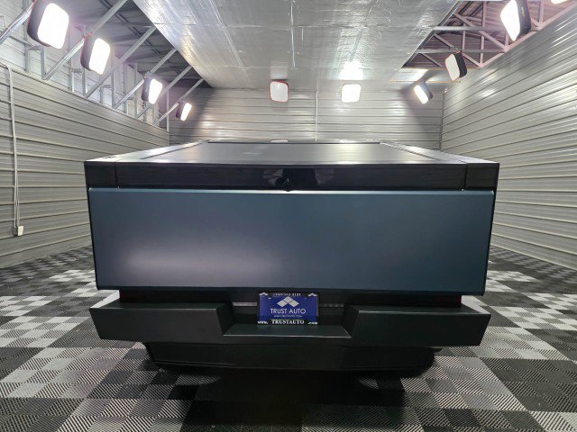 Used 2024 Tesla Cybertruck AWD Crew Cab image 6