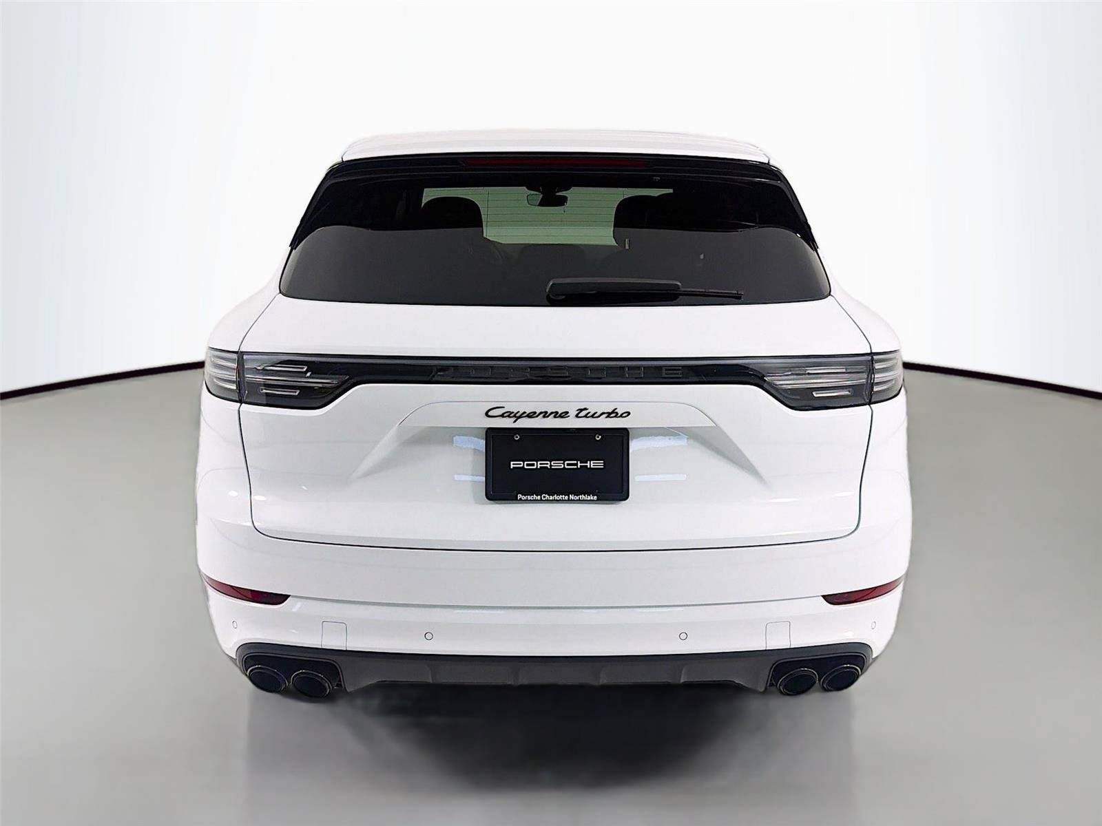 Used 2022 Porsche Cayenne Turbo AWD/4WD image 25