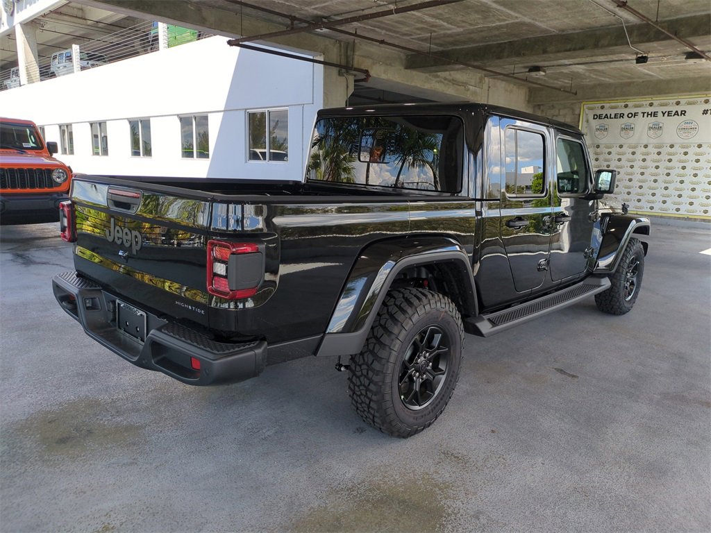 New 2025 Jeep Gladiator Sport image 5