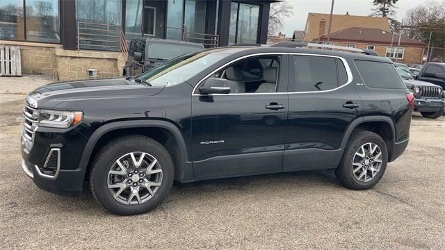 Used 2023 GMC Acadia SLT image 3