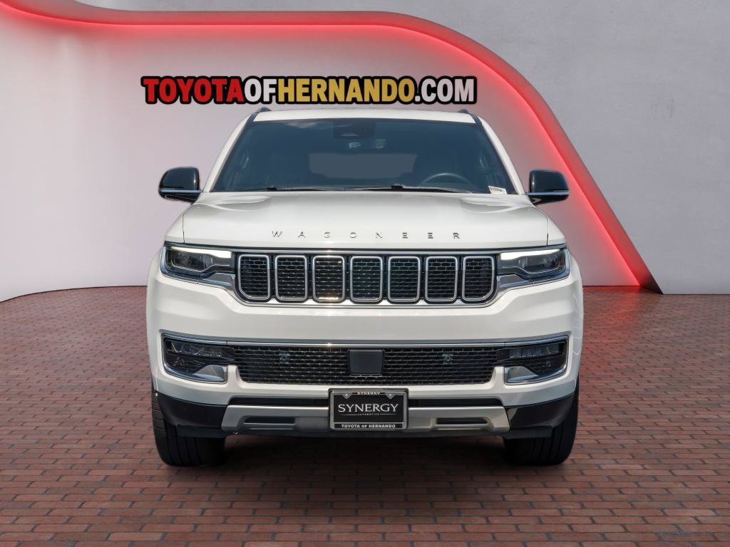 Used 2024 Jeep Wagoneer Series II AWD/4WD image 2