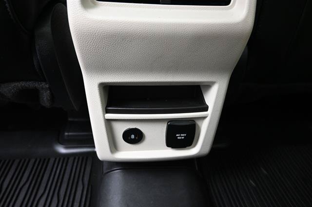 Certified 2024 Ford Edge Titanium AWD/4WD image 15