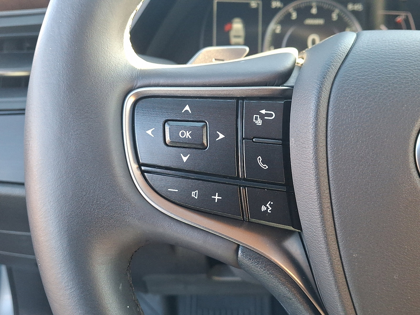 Used 2023 Lexus ES 250 w/ Premium Package image 22