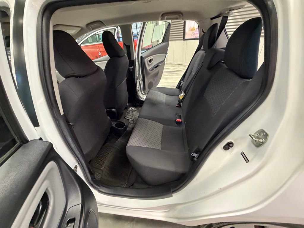 Used 2017 Toyota Yaris L FWD image 46