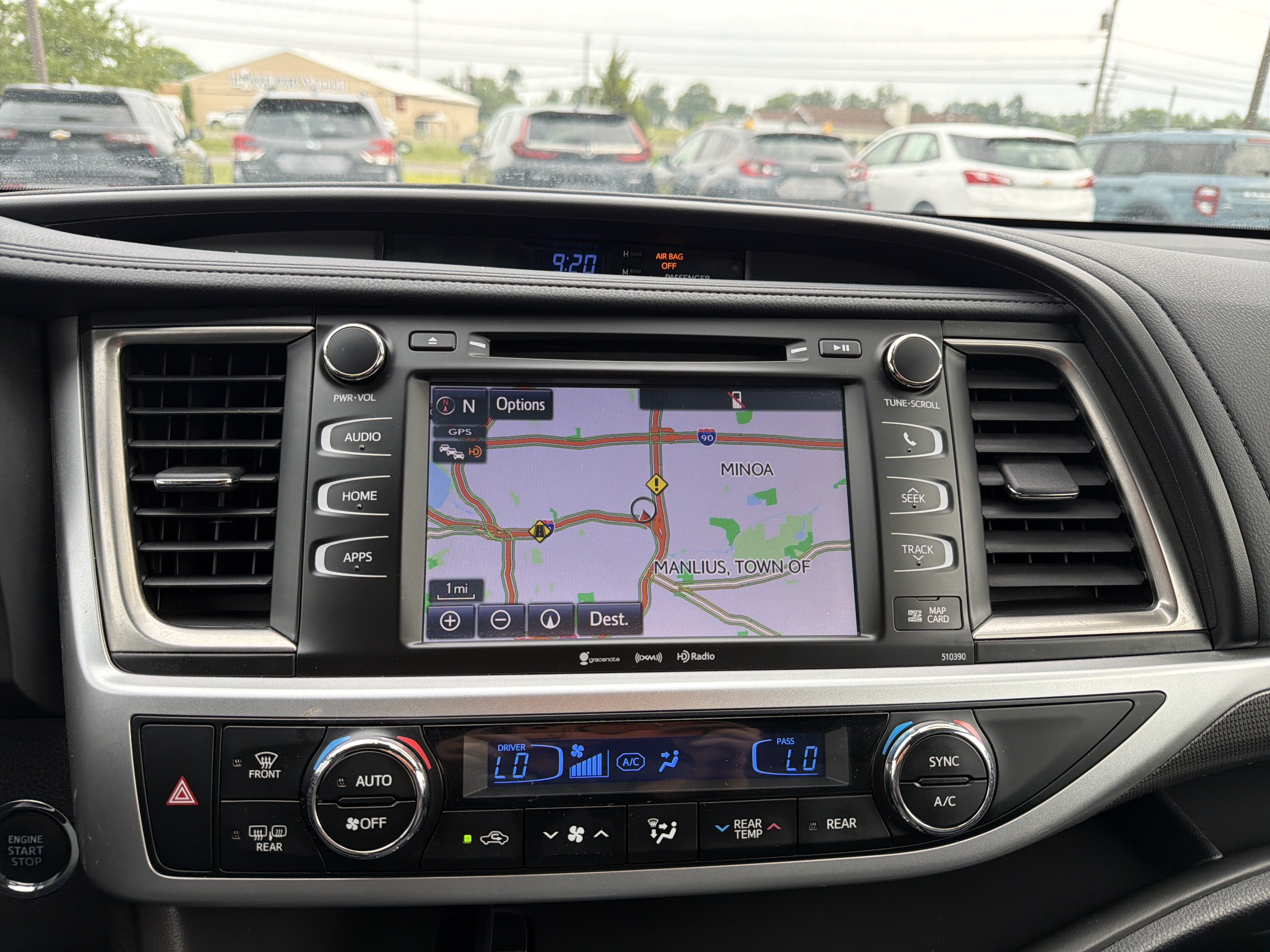 Certified 2019 Toyota Highlander SE AWD/4WD image 19