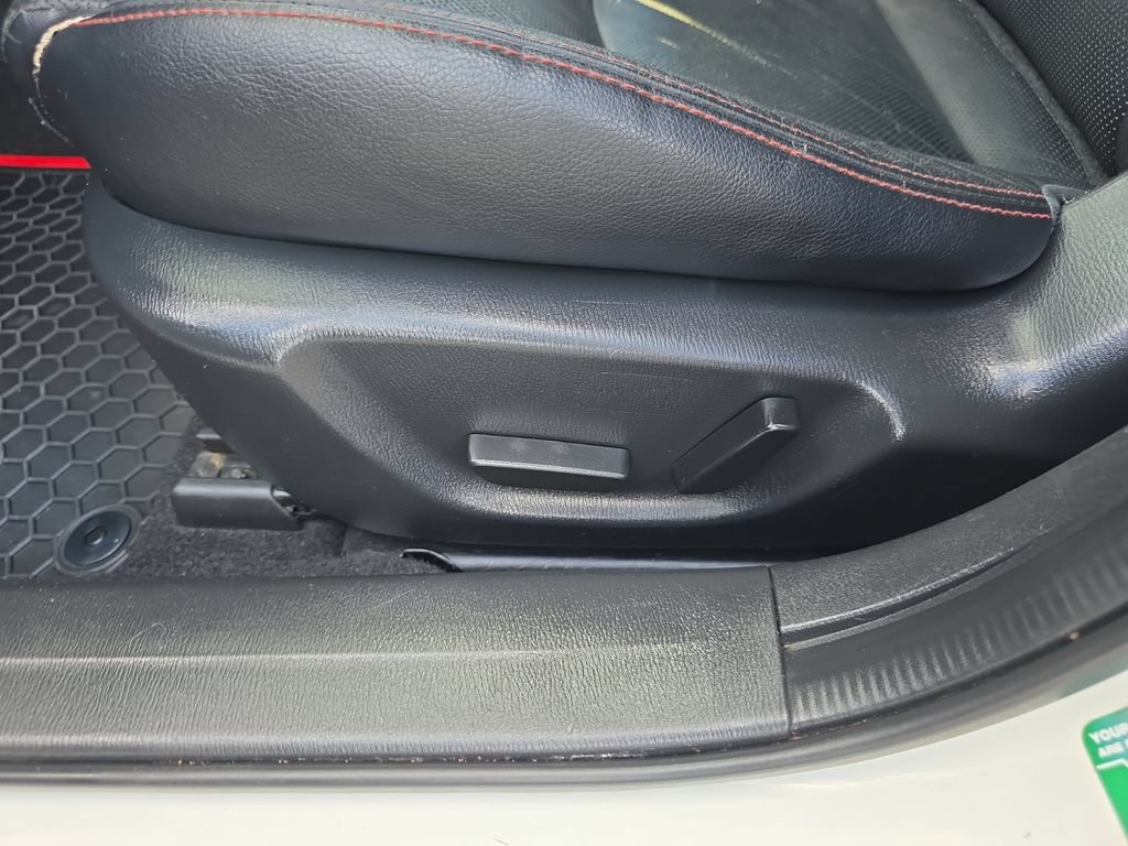 Used 2015 MAZDA MAZDA3 s Grand Touring w/ Technology Package FWD image 12