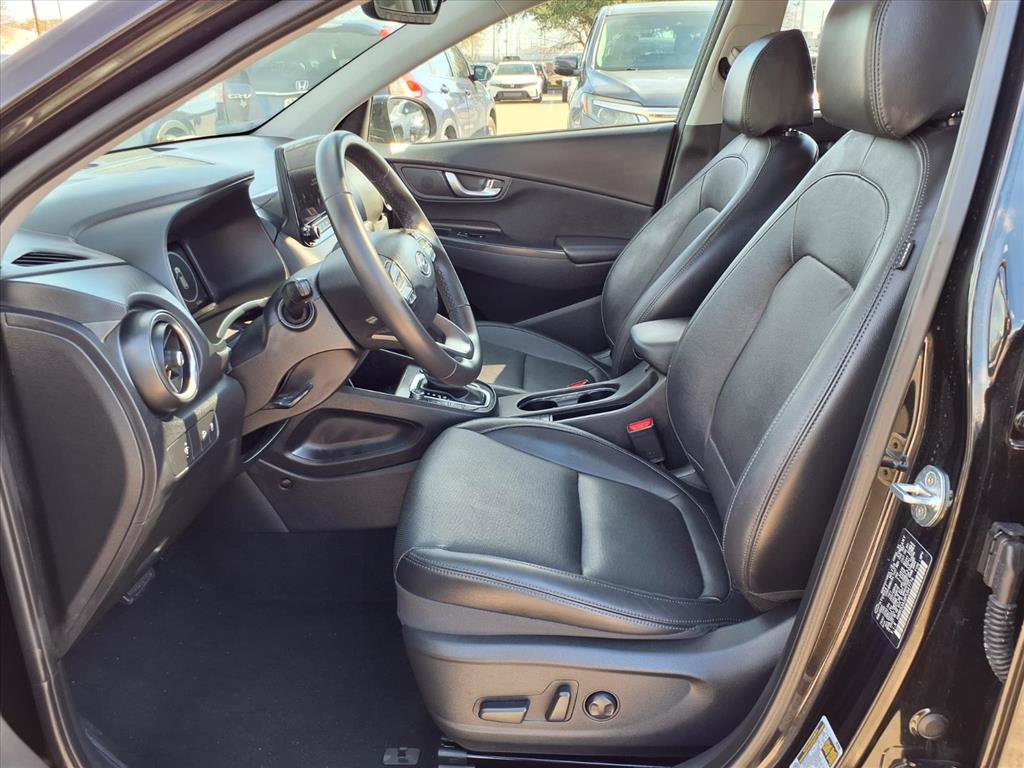 Used 2023 Hyundai Kona Limited w/ Cargo Package image 17