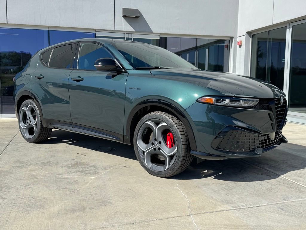 New 2026 Alfa Romeo Tonale Veloce w/ Quick Order Package 23H Volce image 1