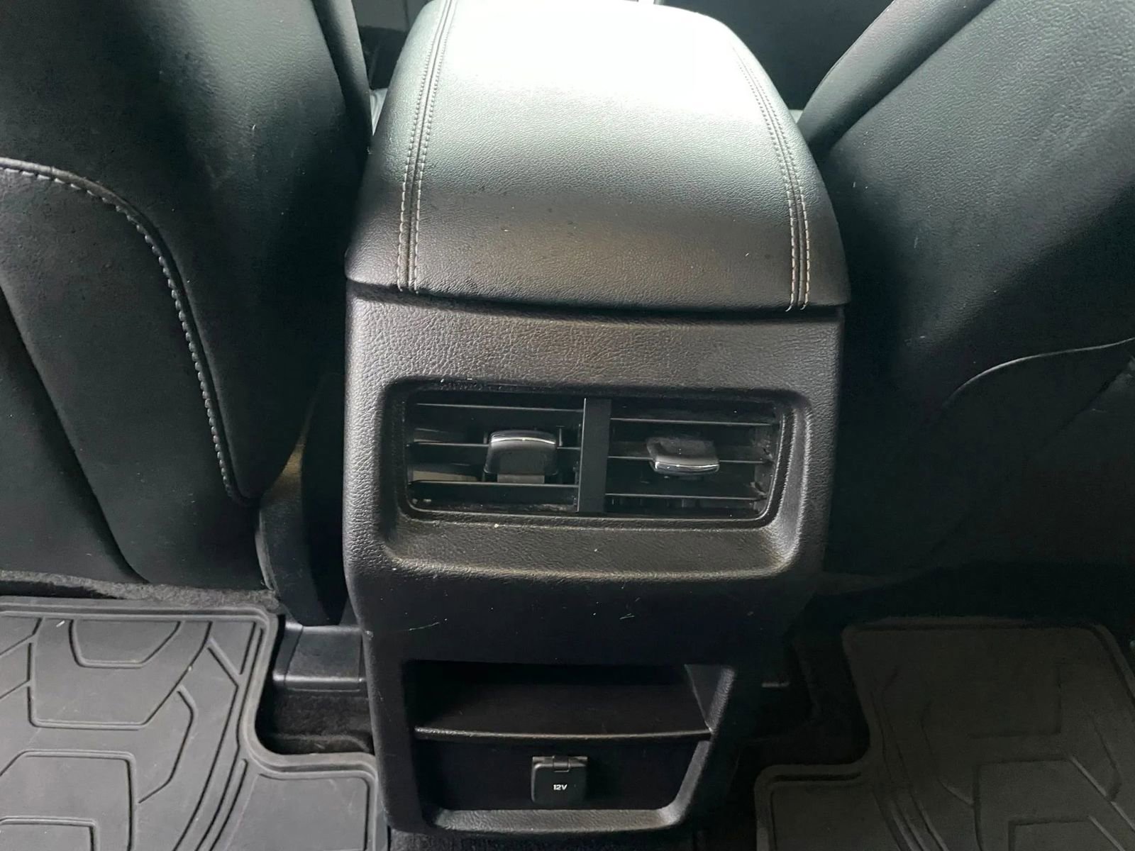 Used 2015 Ford Edge Titanium image 54