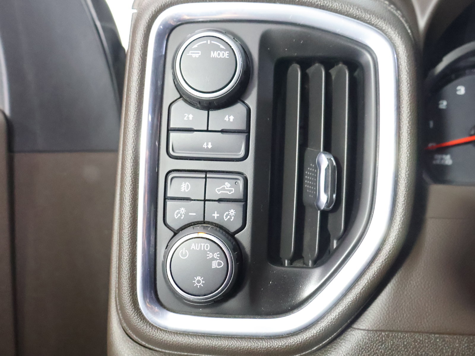 Used 2022 Chevrolet Silverado 2500 LT w/ Convenience Package AWD/4WD image 26