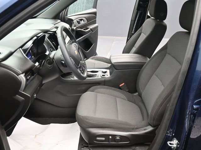 Used 2023 Chevrolet Traverse LT image 13
