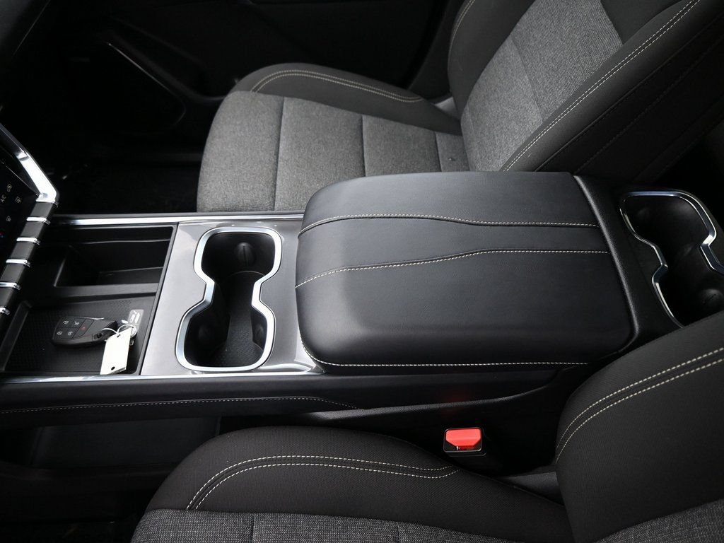 Used 2025 GMC Acadia Elevation AWD/4WD image 16