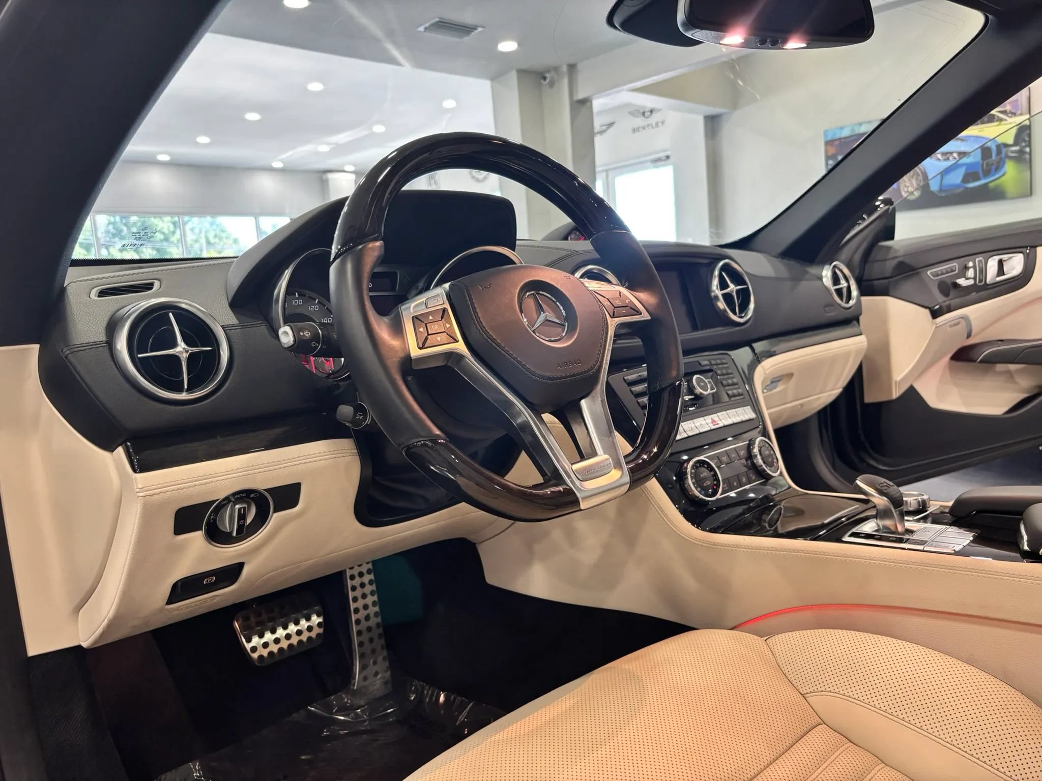 Used 2016 Mercedes-Benz SL 400 image 9